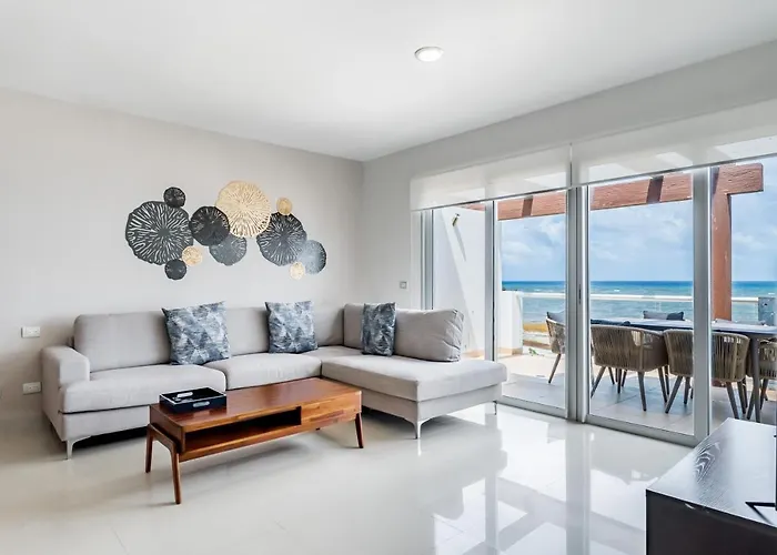 Casa Mares Ocean Front Penthouse Apartment *